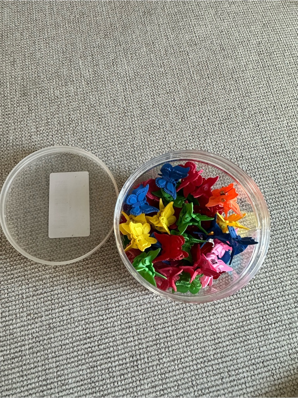 3 for $20 ✨ Assorted Color Butterfly Hair Clips